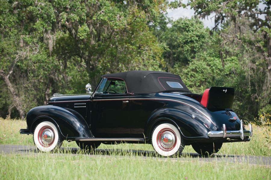  Plymouth Deluxe Convertible Coupe 1939 года  (фото 28 из 33)
